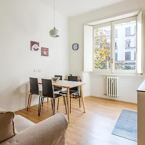  Apartment Spacious & Comfortable In Duomo By Easylife